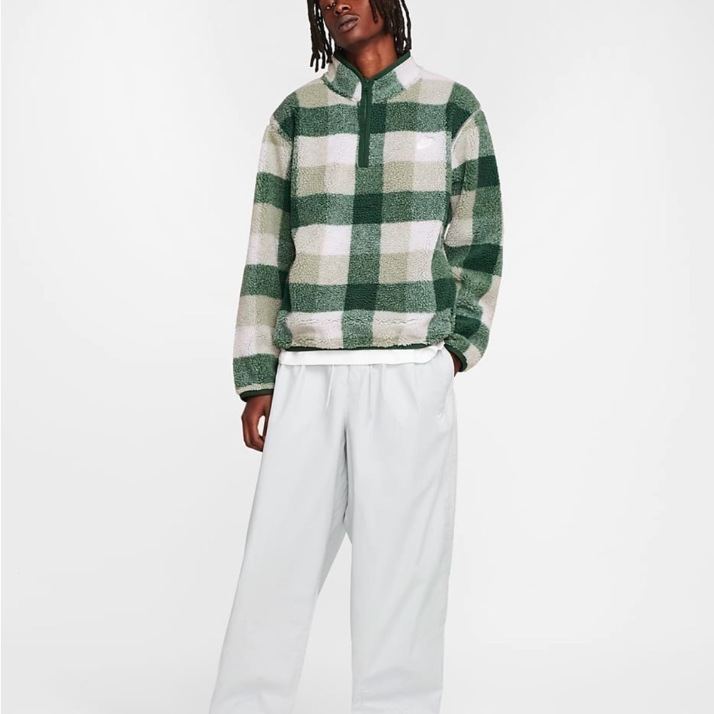 Nike | The Nike Club Men's Winterized Half-Zip in Green/White (Small) - Picture 9 of 13
